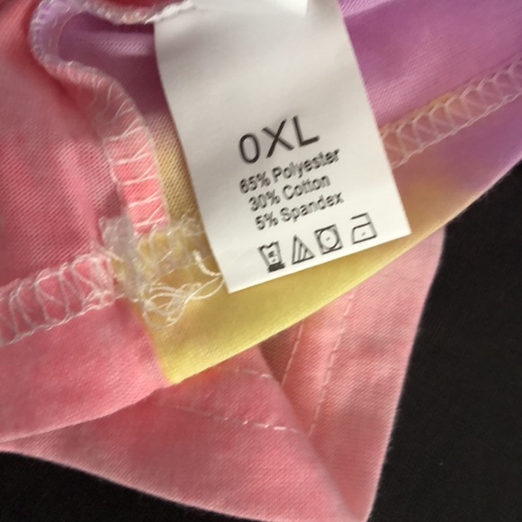 Shein tee shirt - Picture 6 of 7